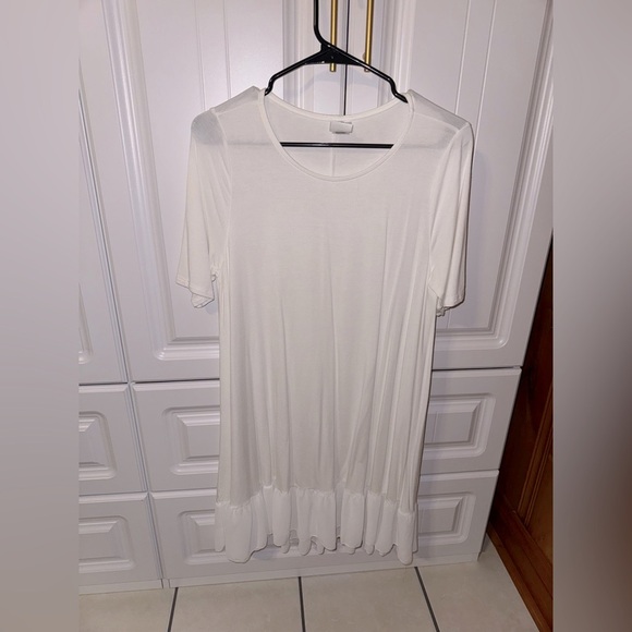 Agnes & Dora Dresses & Skirts - Agnes & Dora White Midi Dress with Ruffle Accents | Size Large